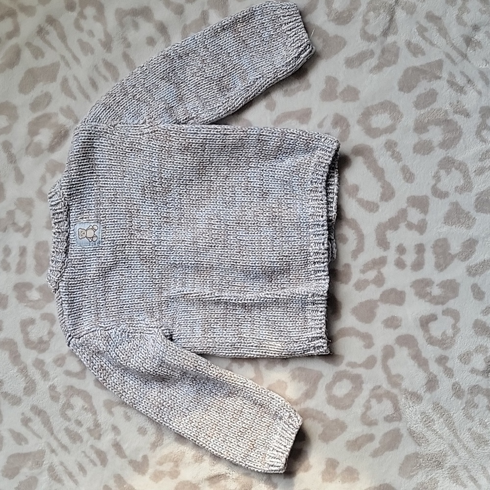 Sweater - Picture 3 of 3